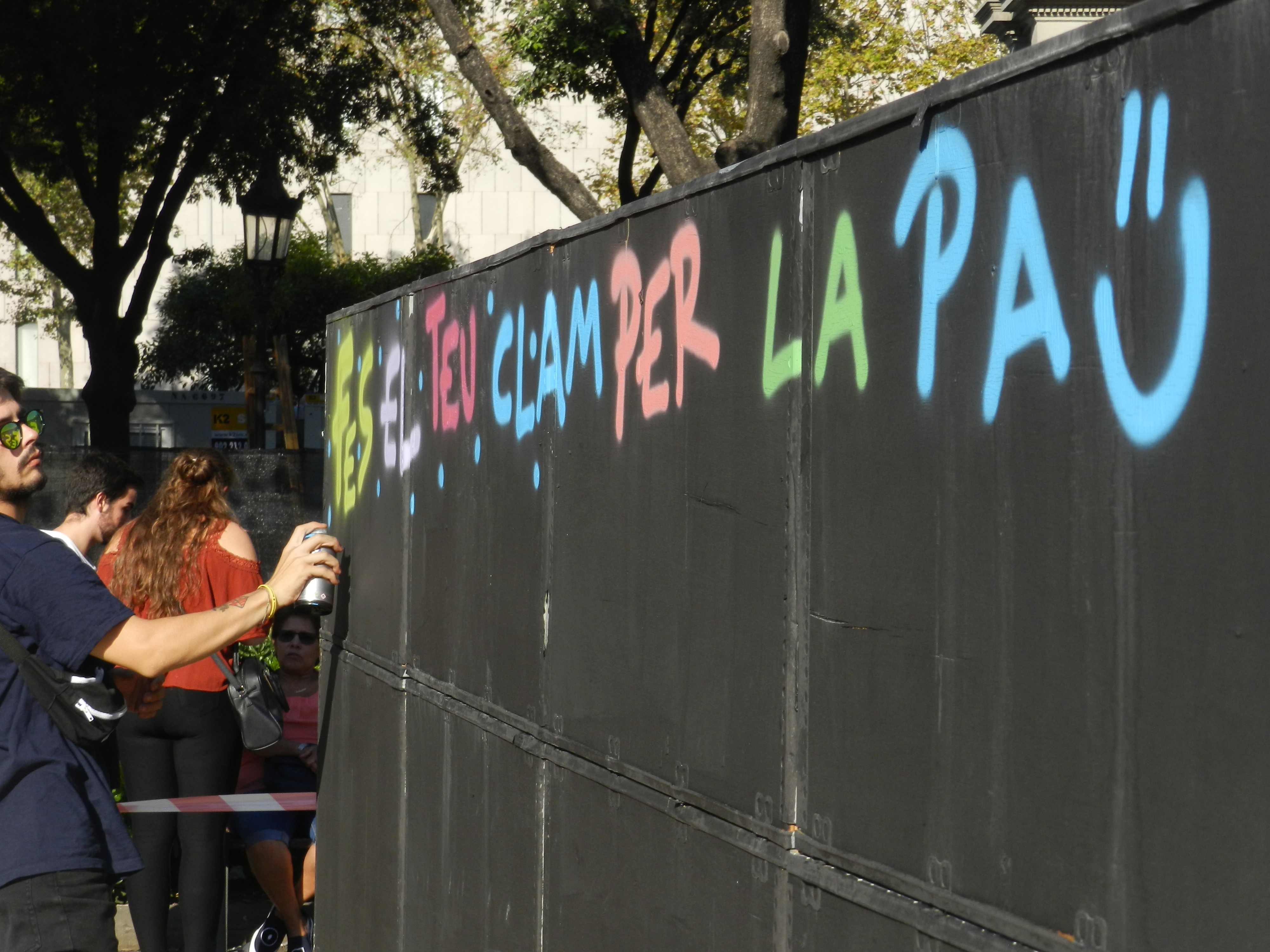 ¿Quieres hacer un voluntariado por la paz en Barcelona?